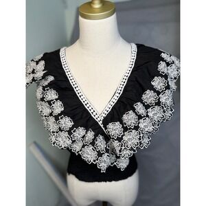 Monograph Black Embroidered Ruffle V-Neck Smocked Crop Top Women Large Floral